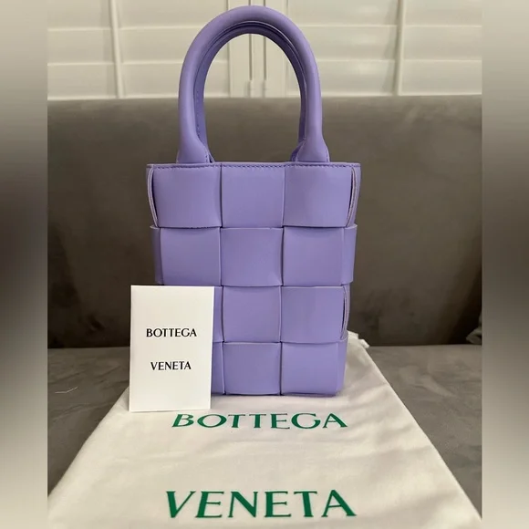 🌟SOLD🌟 NWT Bottega Veneta Small Cassette Tote Bag - Picture 4 of 9
